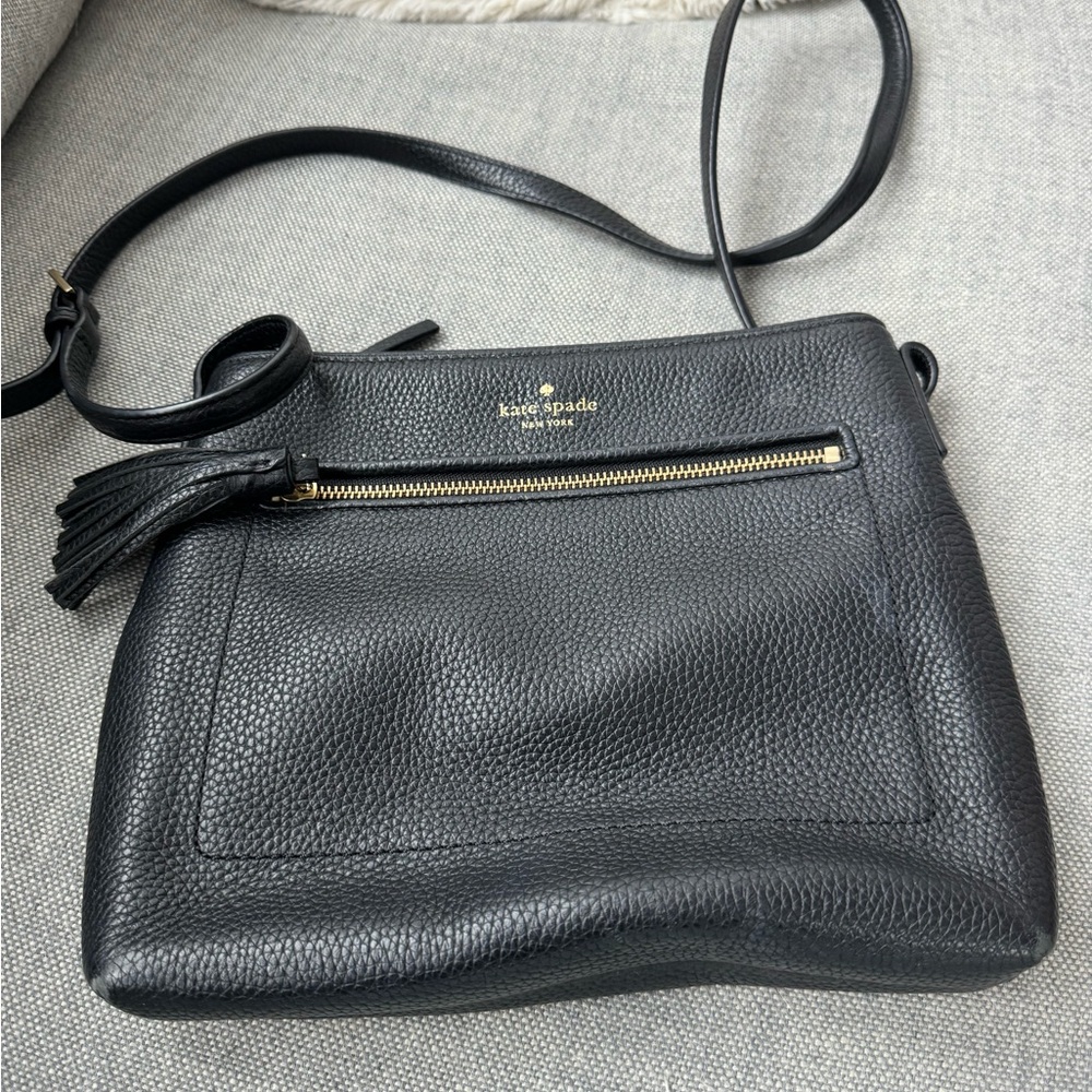 Kate Spade Black Pebbled Leather Tassel Zip Crossbody Bag - Picture 2 of 8